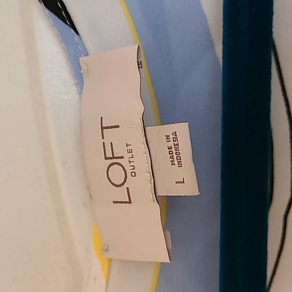 Loft Shell - Picture 2 of 3